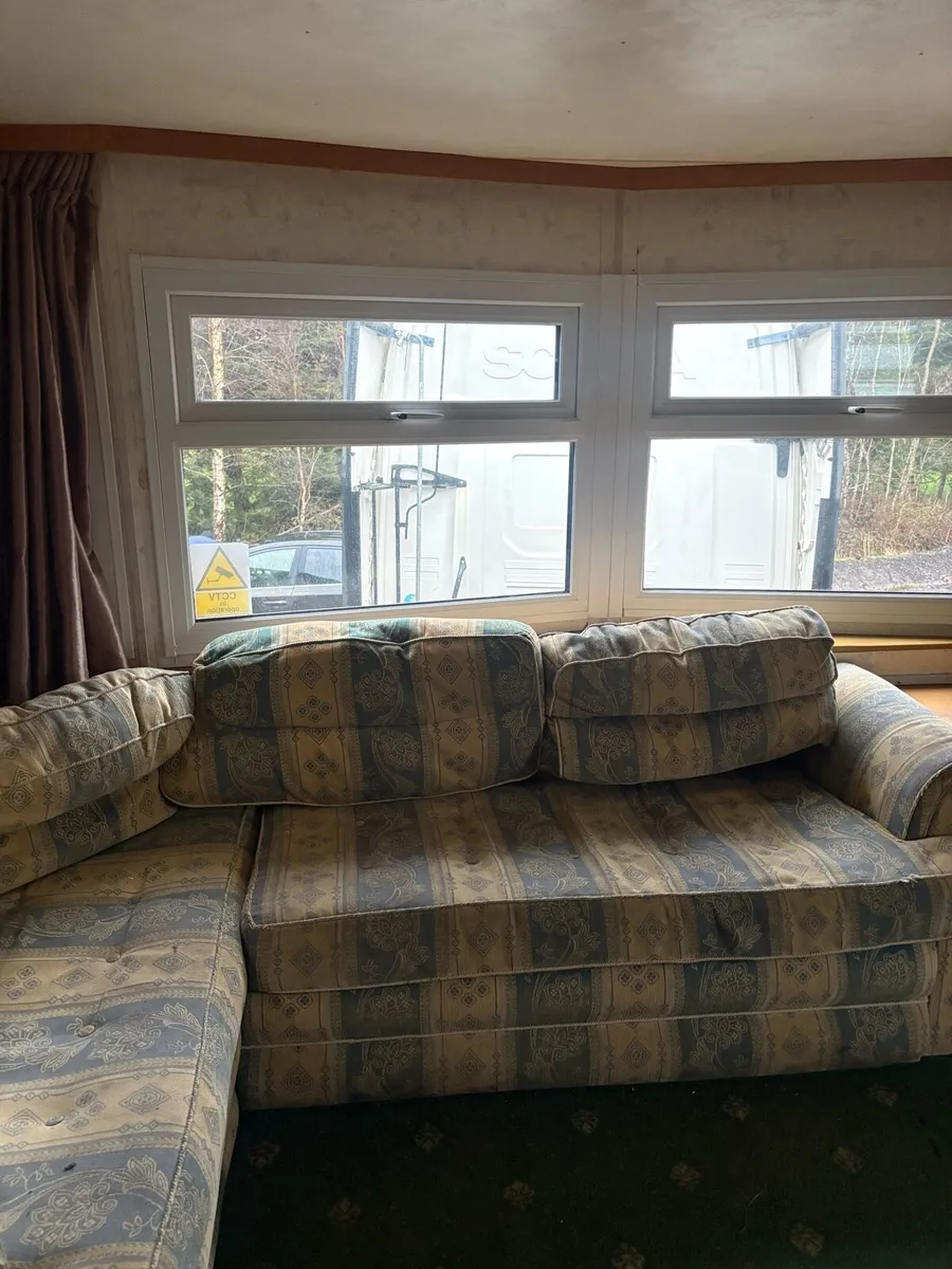 Mobile home double glazed central heated - Image 2