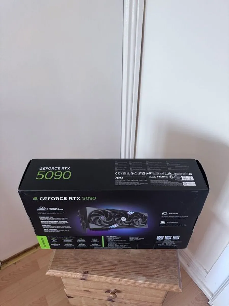 MSI GeForce RTX 5090 Gaming Trio OC - Image 4