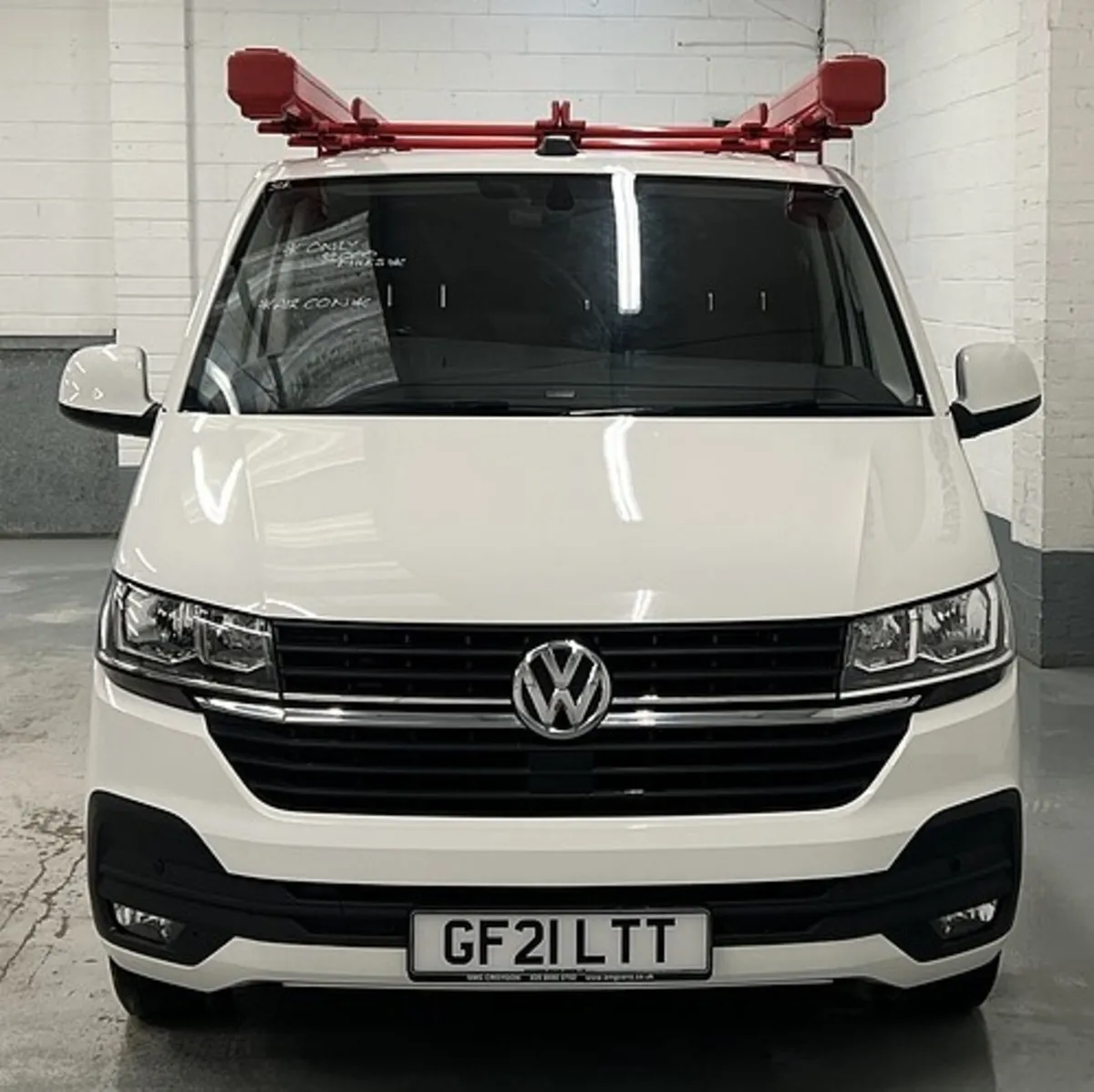 2021 Volkswagen Transporter Panel Van - Image 1