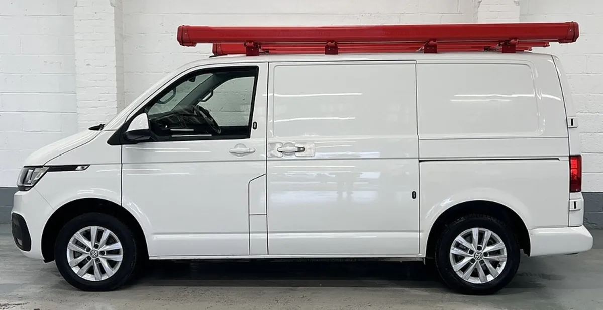 2021 Volkswagen Transporter Panel Van - Image 3