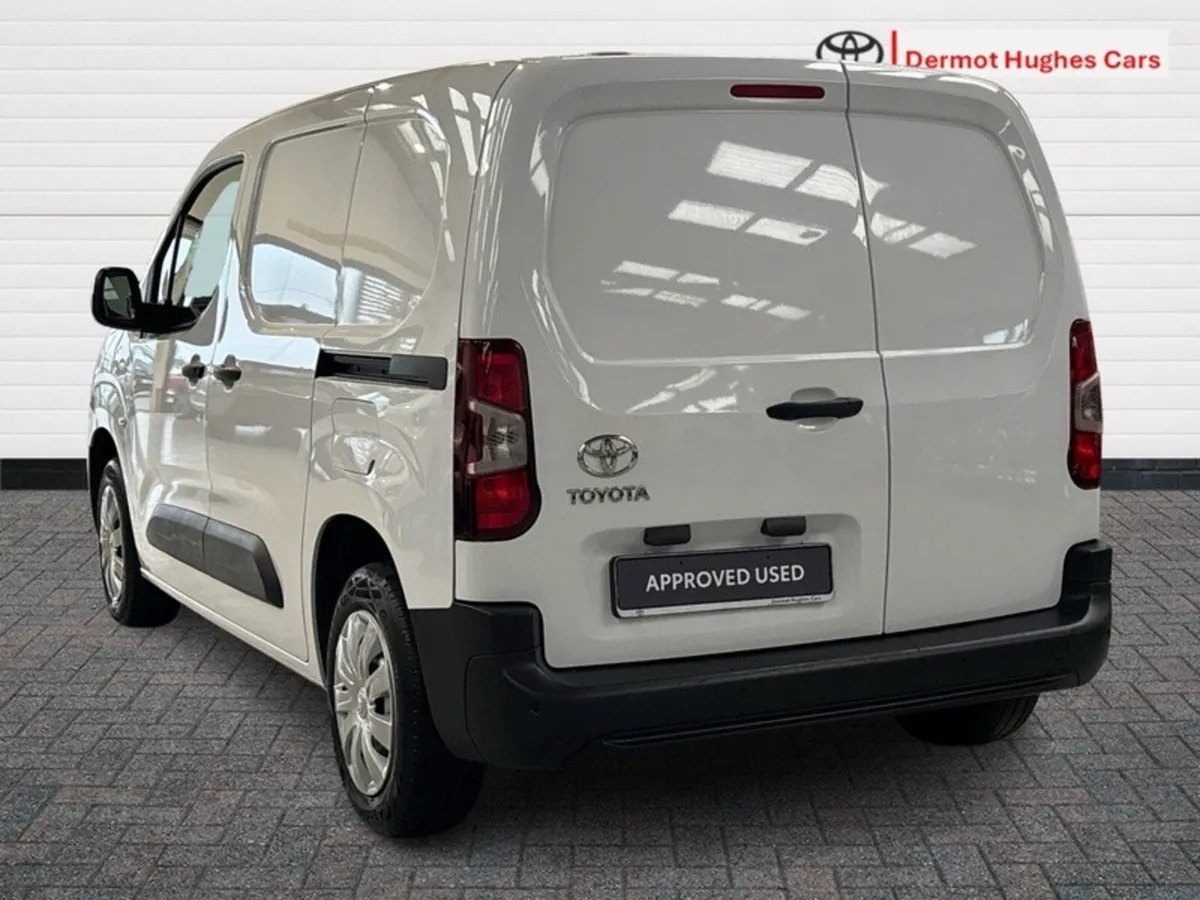Toyota Proace City 1.5 GX SWB 650KG - Image 2