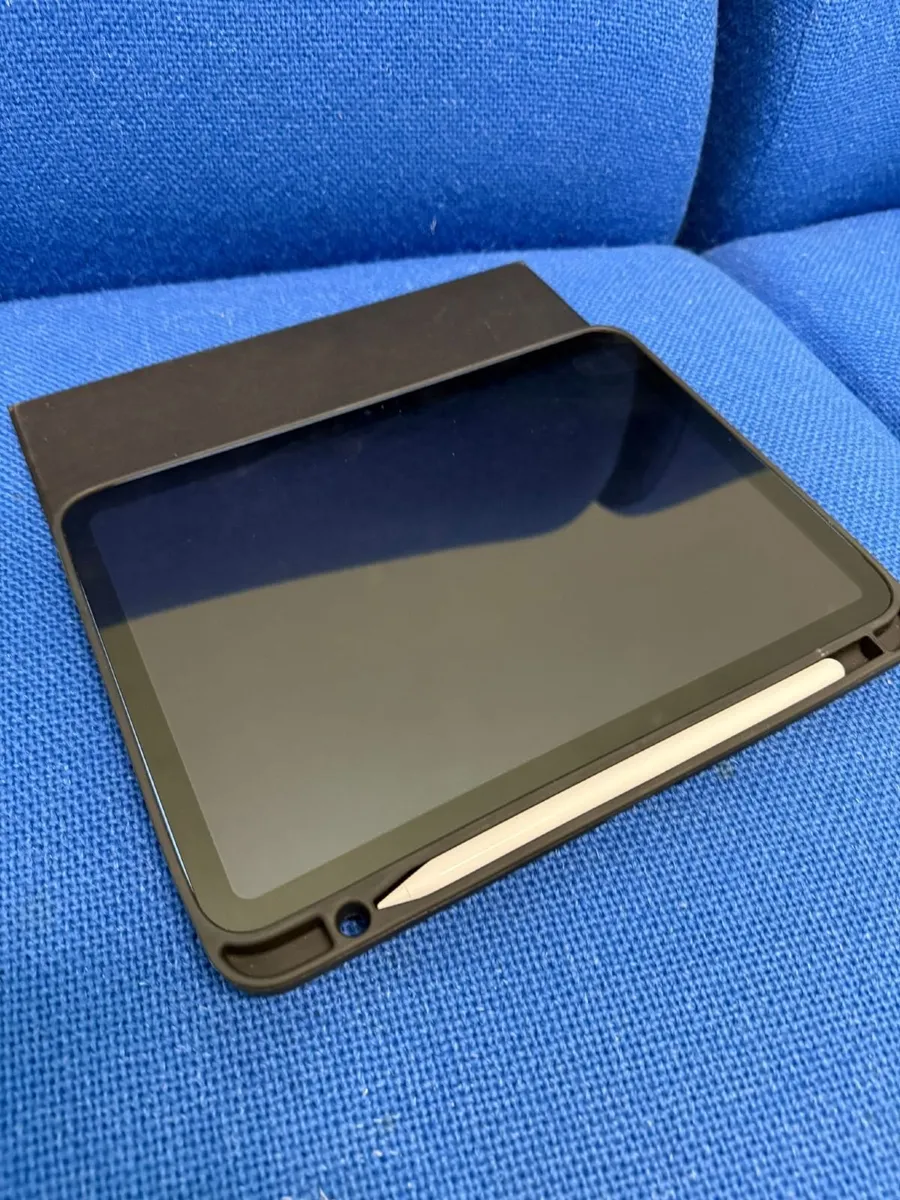 Apple iPad 10th Gen 10.9" 64GB - Blue - Image 1