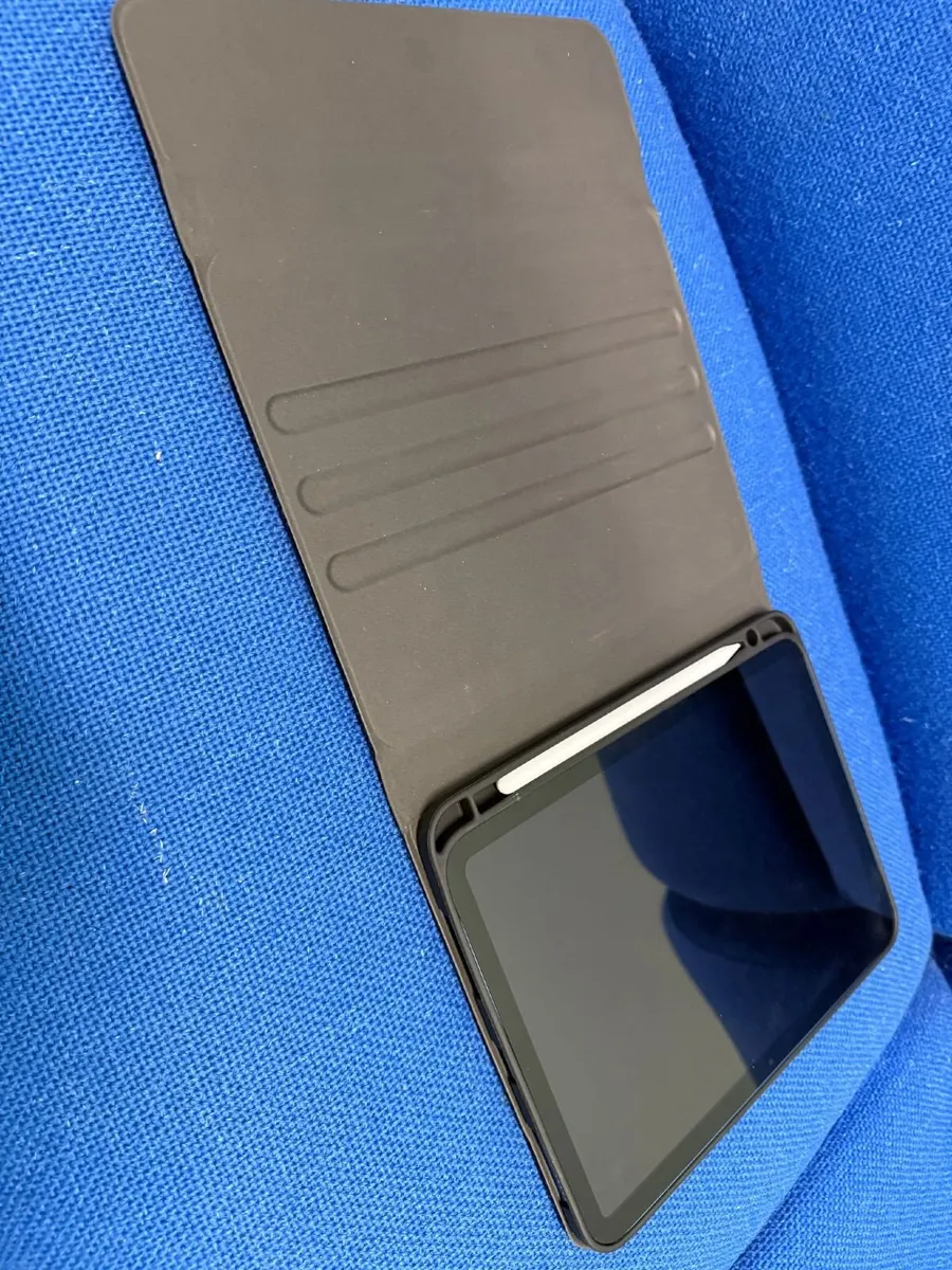 Apple iPad 10th Gen 10.9" 64GB - Blue - Image 3