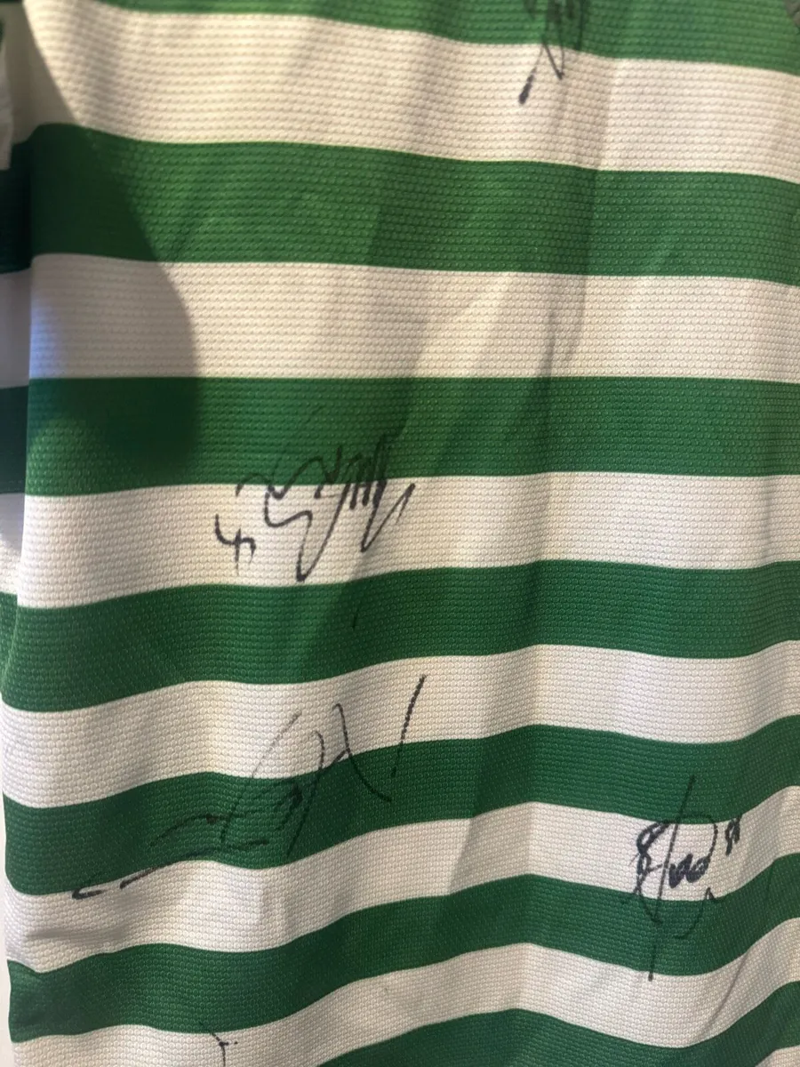 Signed Celtic Jersey - Image 3