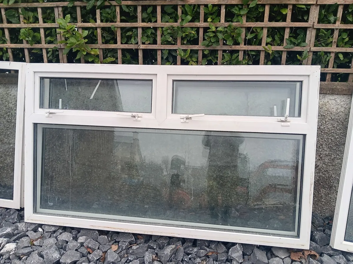 windows and patio door - Image 3