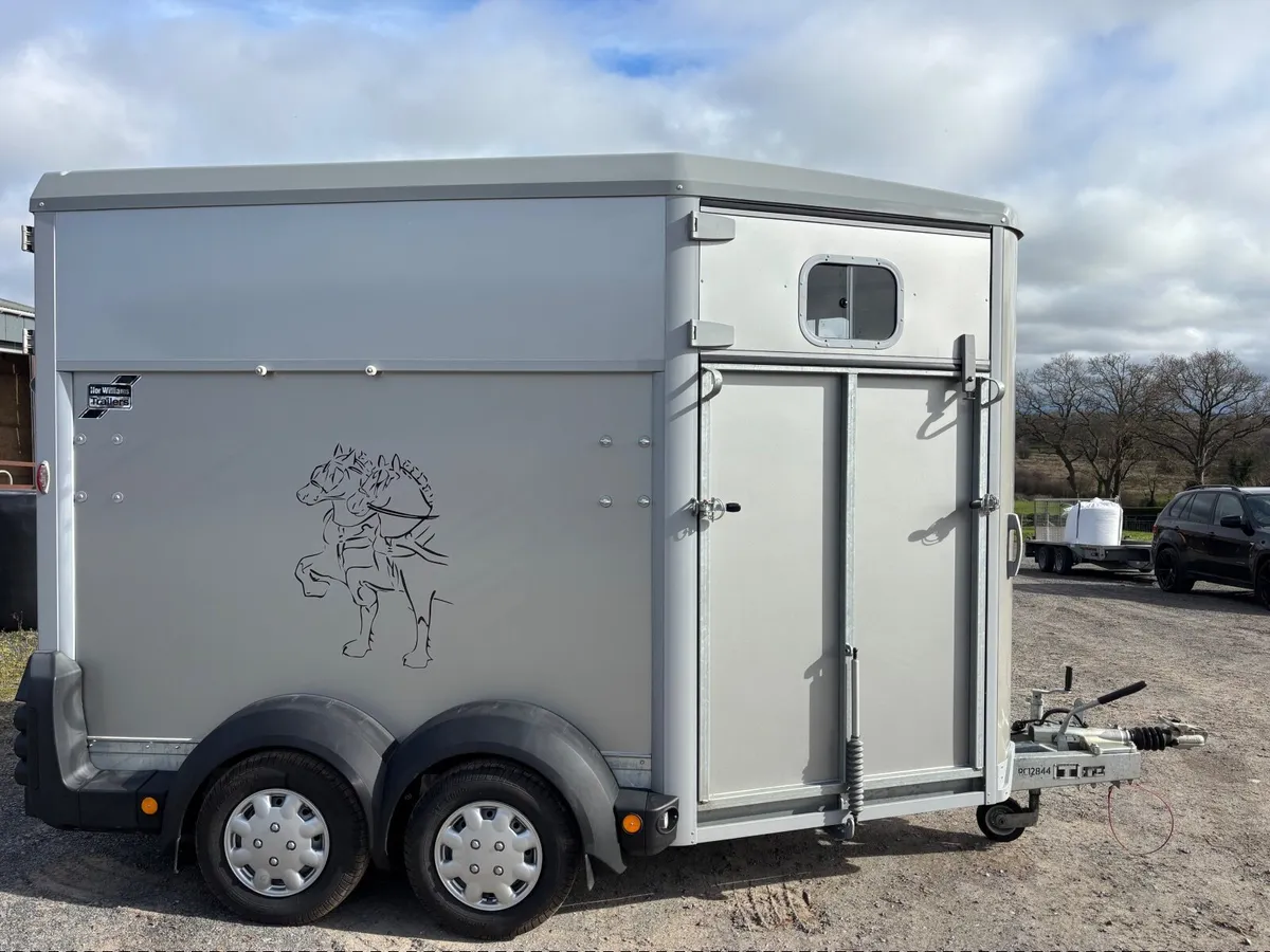 2024,IFOR WILLIAMS HB511 AS NEW - Image 3