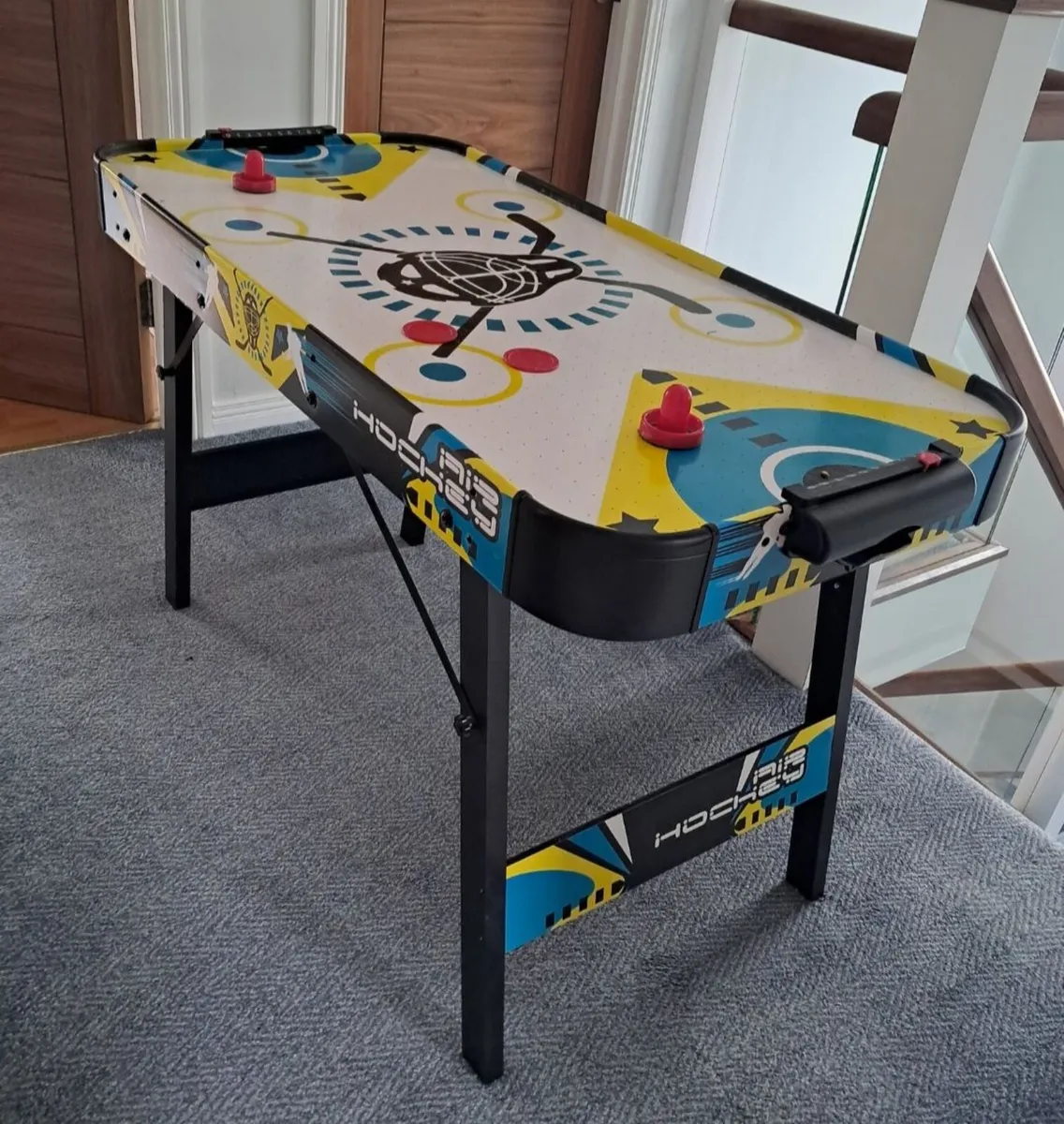 Air Hockey Table