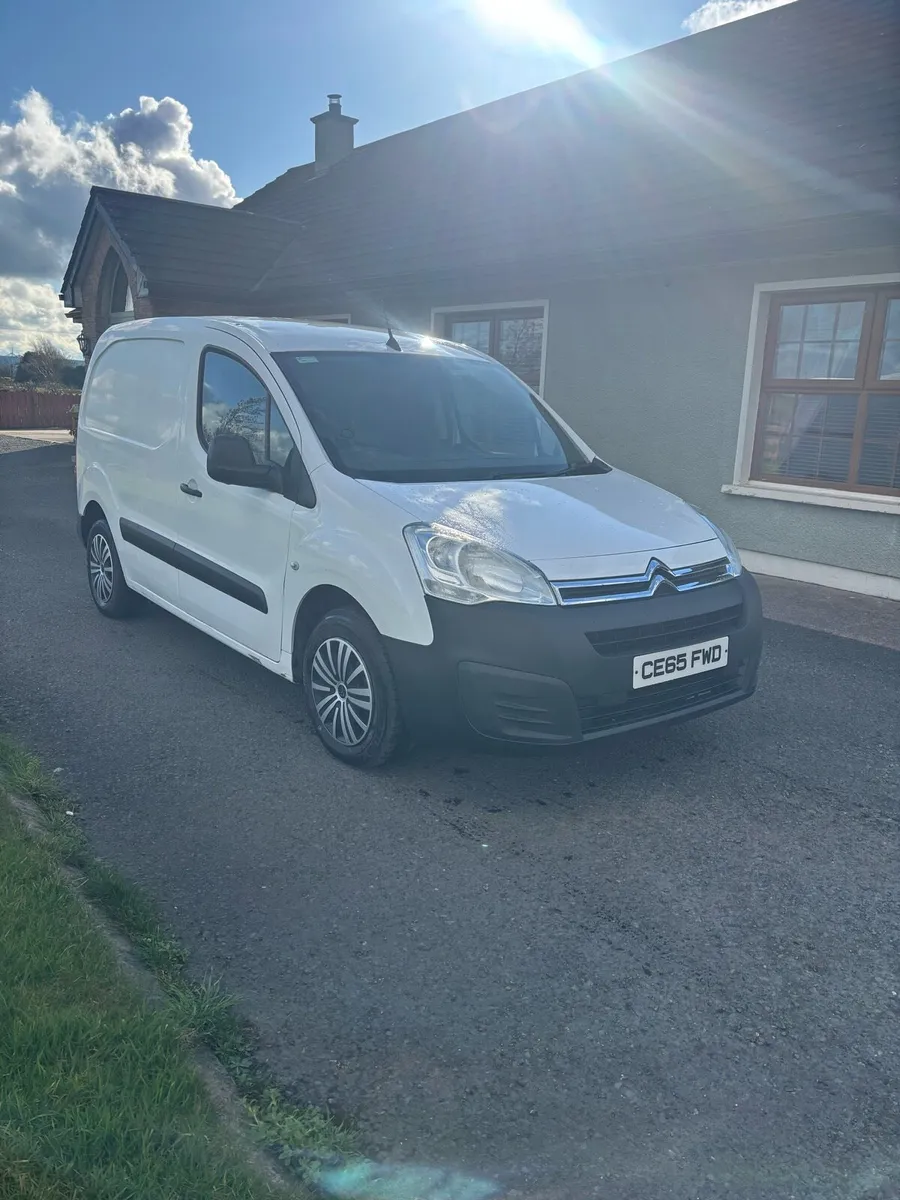 2015 Citroen berlingo 3 seater - Image 2