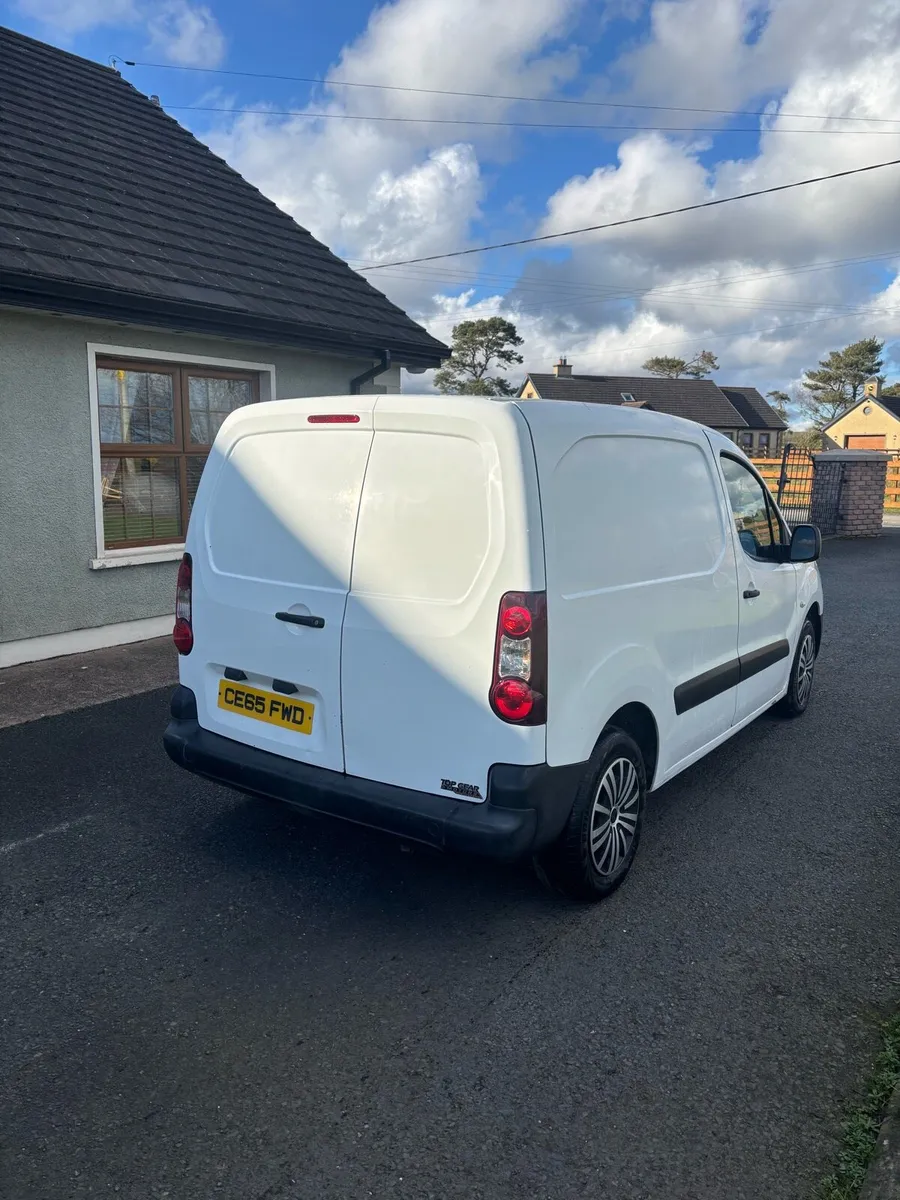 2015 Citroen berlingo 3 seater - Image 3