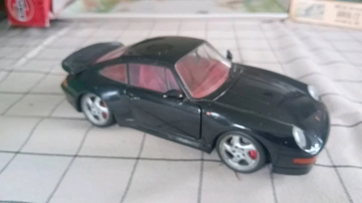 Model Cars 1/18 scale - Image 2