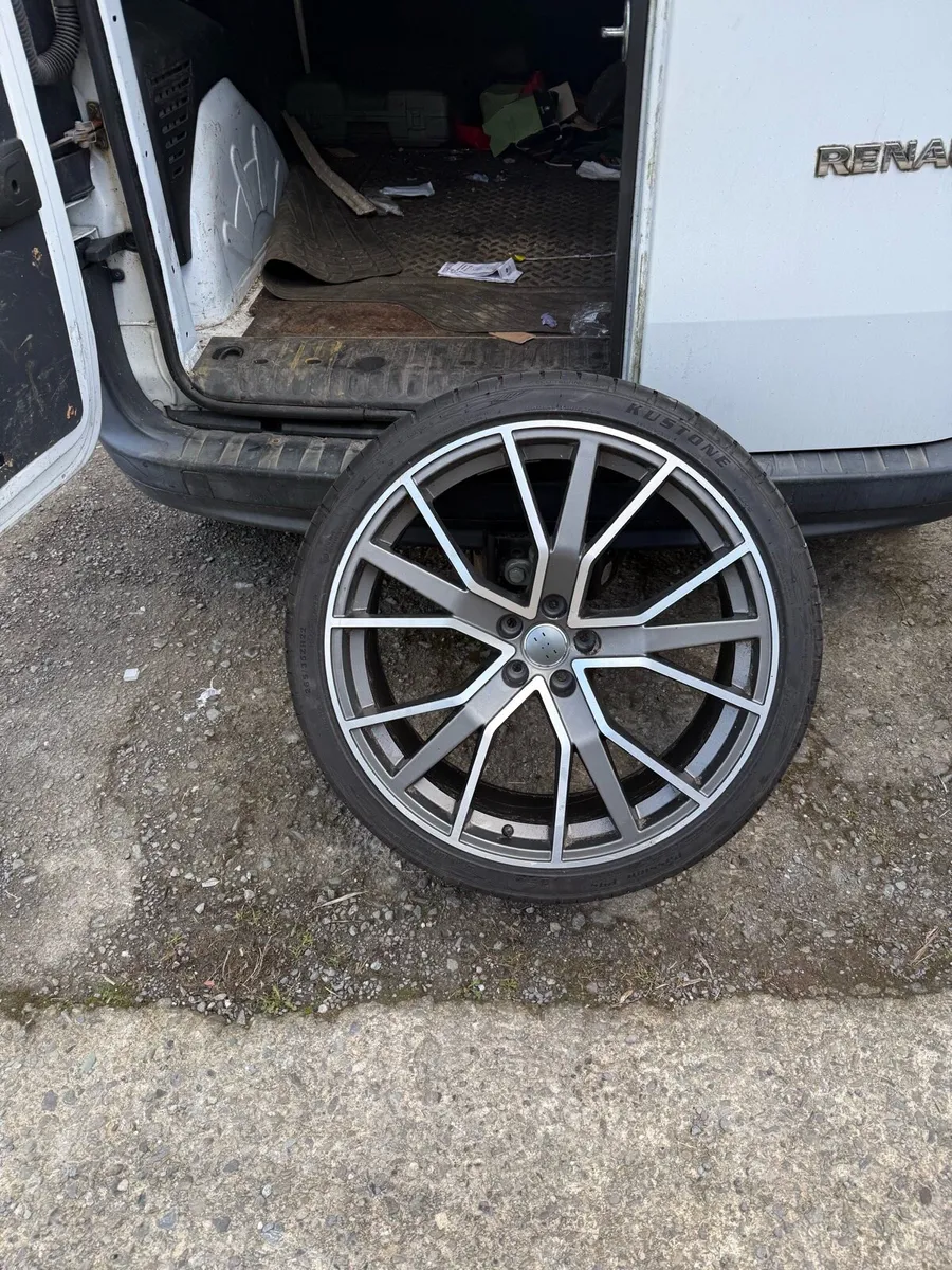 Alloy wheels - Image 1