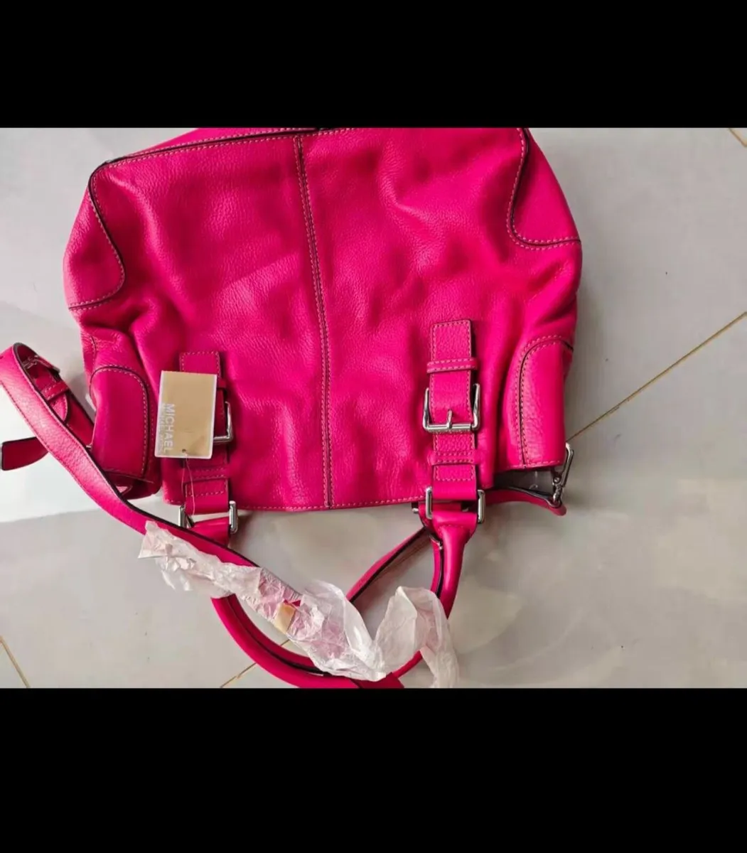 Bran-new Michael Kore Leather Handbag unwanted gif - Image 2