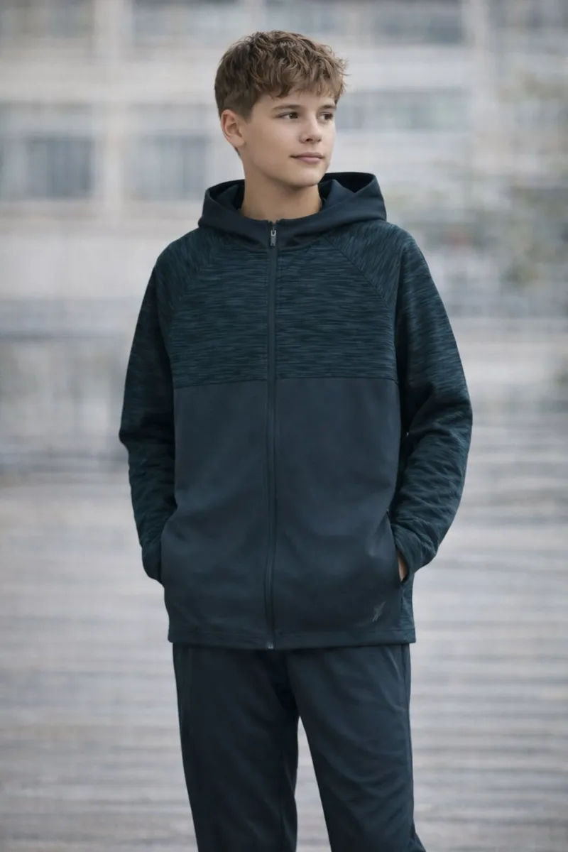 BRAND NEW Boys Tracksuit 14-15yrs