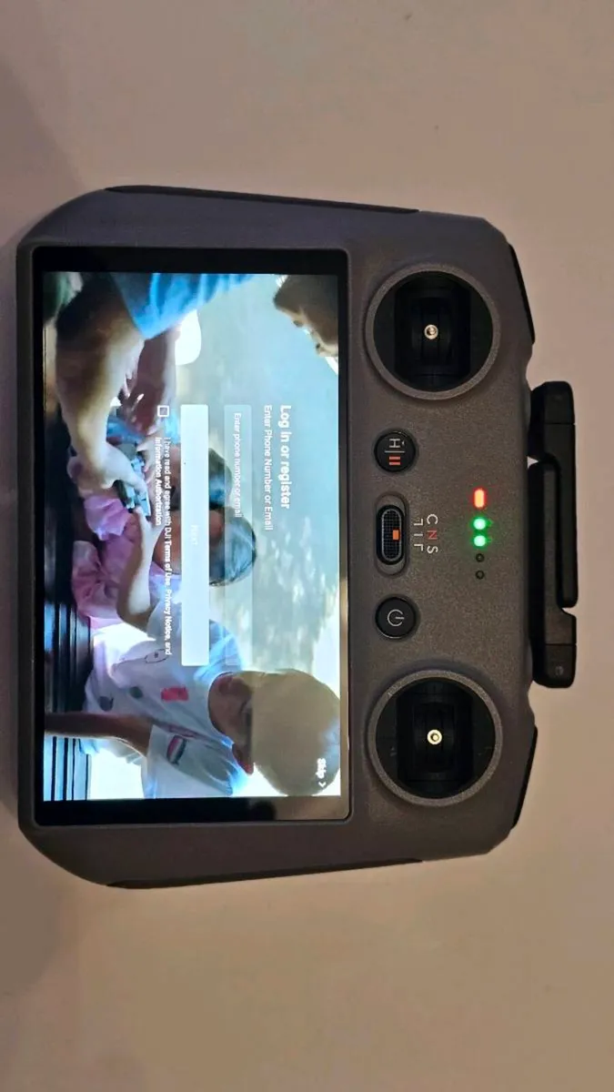 Condition: Drone is Brand New / Accessories are Mi - Image 3
