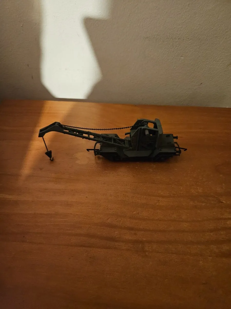 Hornby OO Gauge Crane - Image 1
