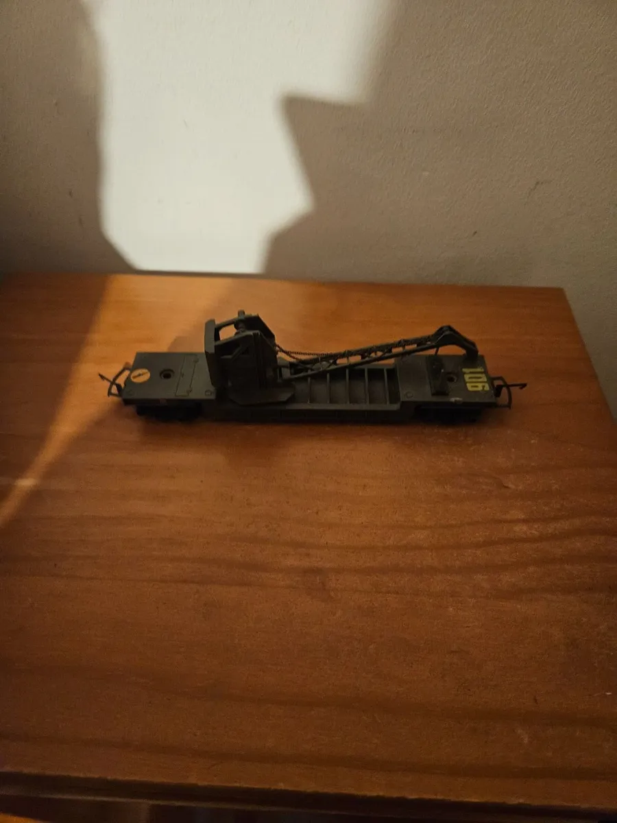 Hornby OO Gauge Crane - Image 1