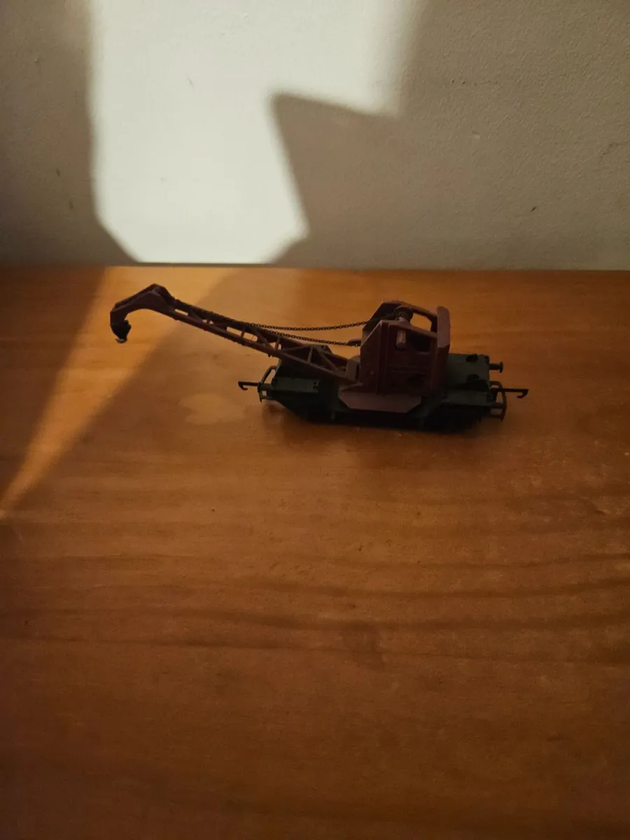 Hornby OO Gauge Crane - Image 1