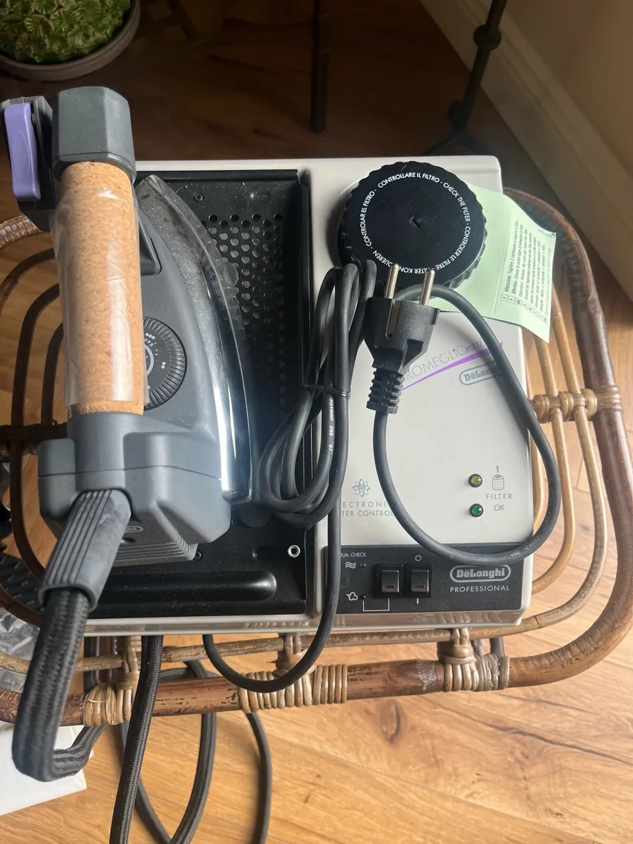 Vintage De Longi Industrial Iron system - Image 1