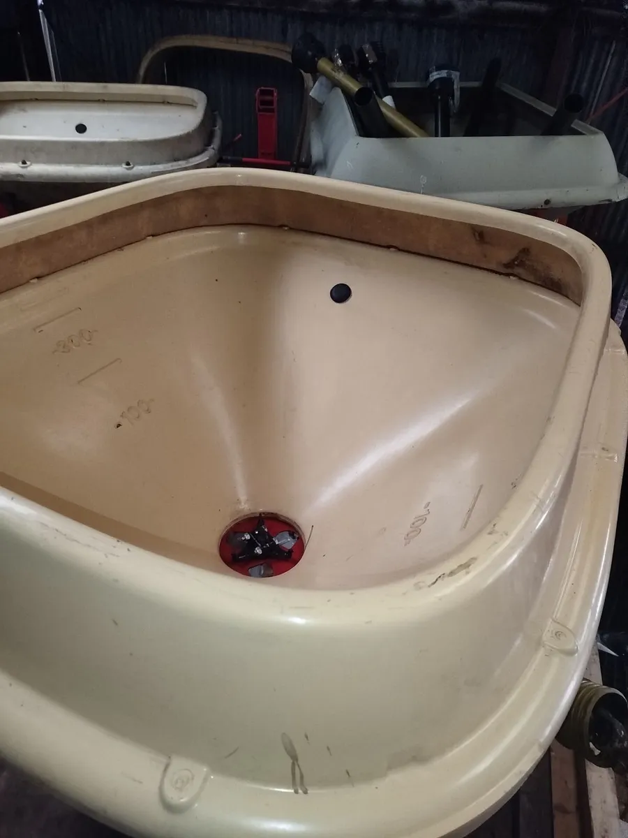 Fertiliser spreaders - Image 3