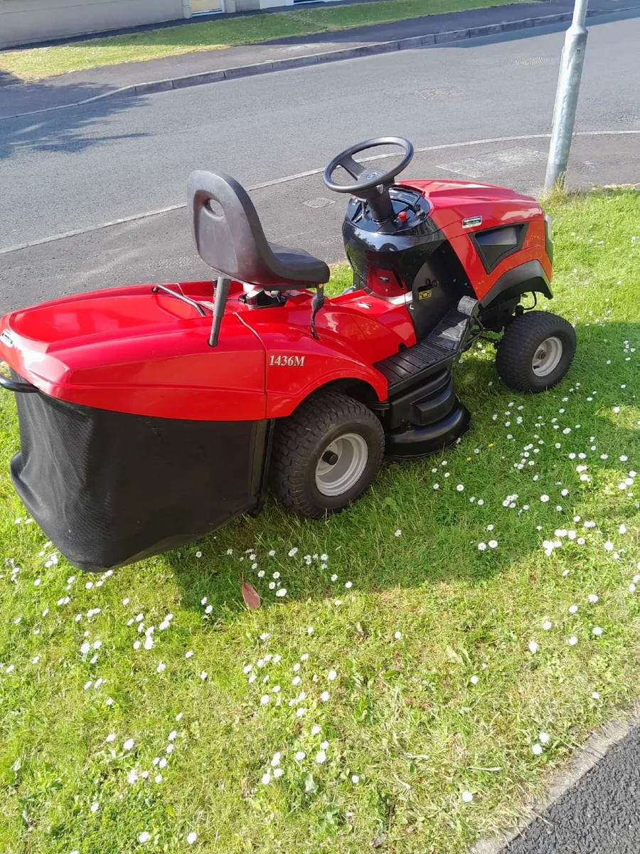 Mountfield ride on lawnmower - Image 2