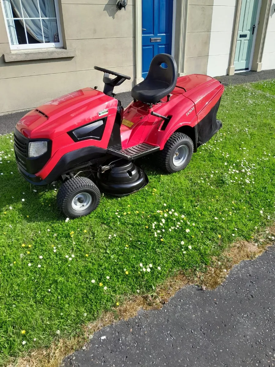 Mountfield ride on lawnmower - Image 4
