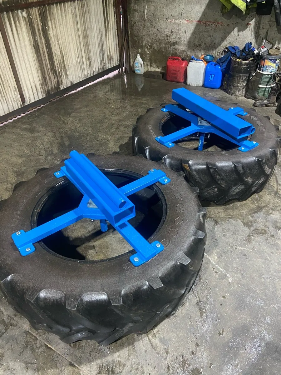 Silage pusher - Image 1