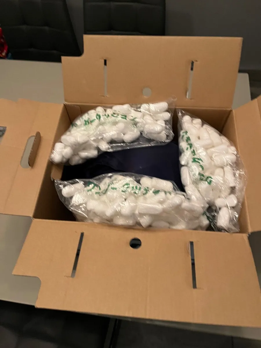 Brand new Arai quantic stars helmet - Image 4