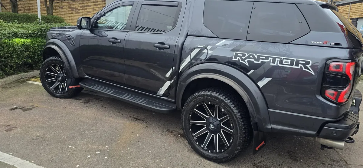 20inch Fuel wheels - Image 1