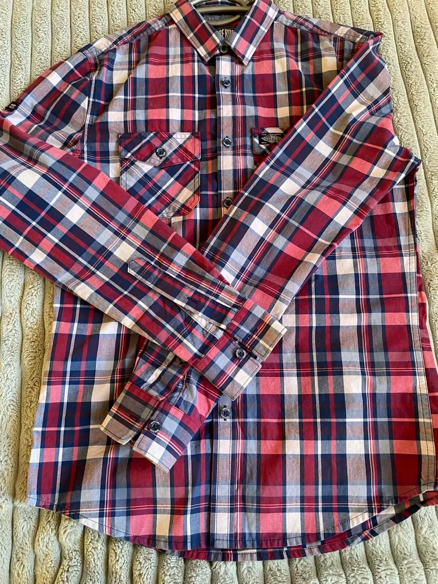 Superdry 100% cotton size small shirt - Image 1