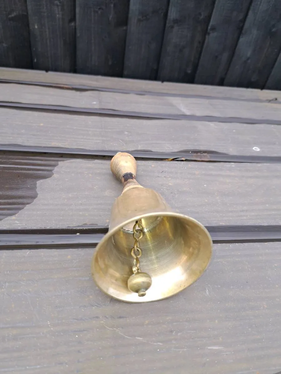 Old brass  dinner bell - Image 2
