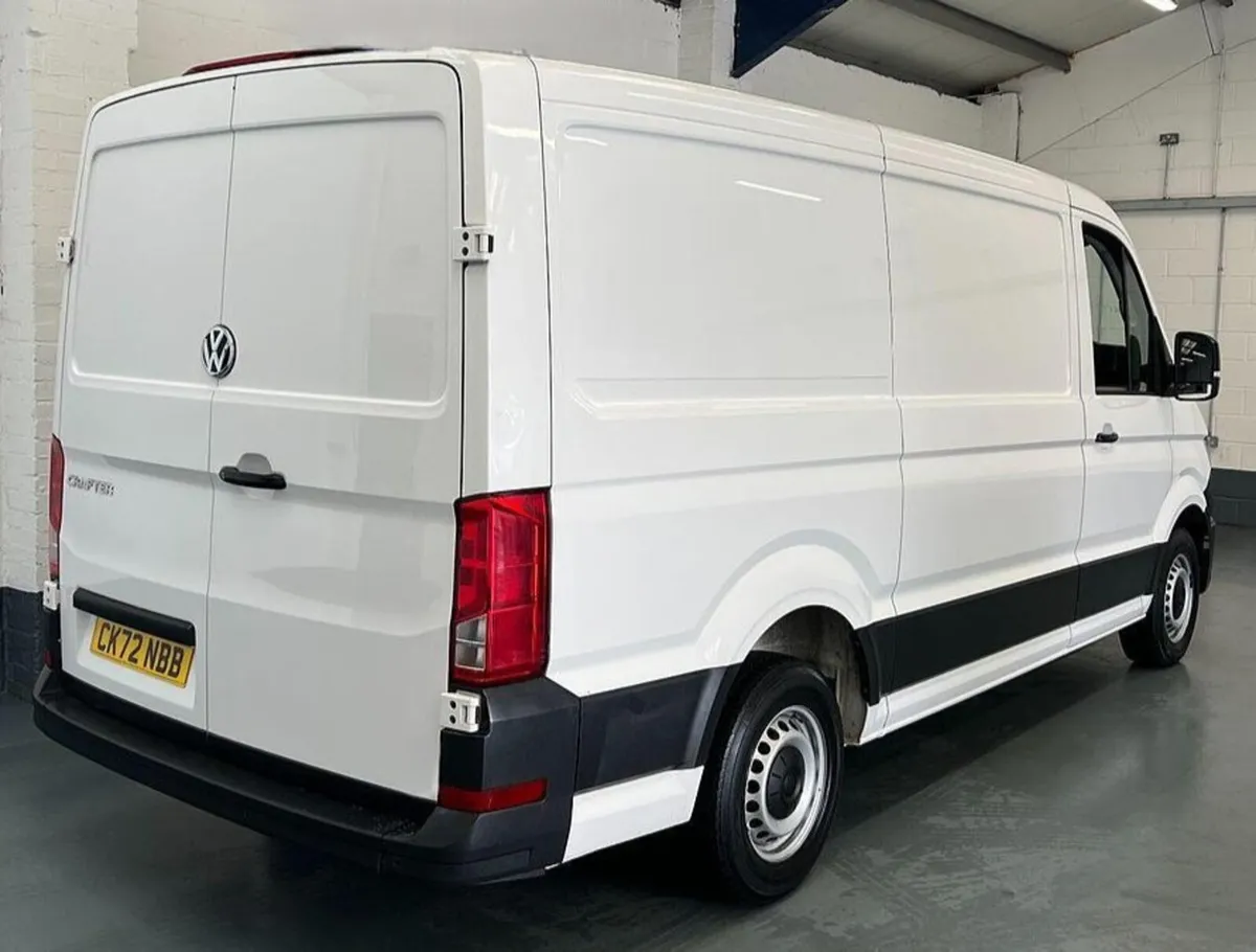 2023 Volkswagen Crafter Panel Van - Image 3