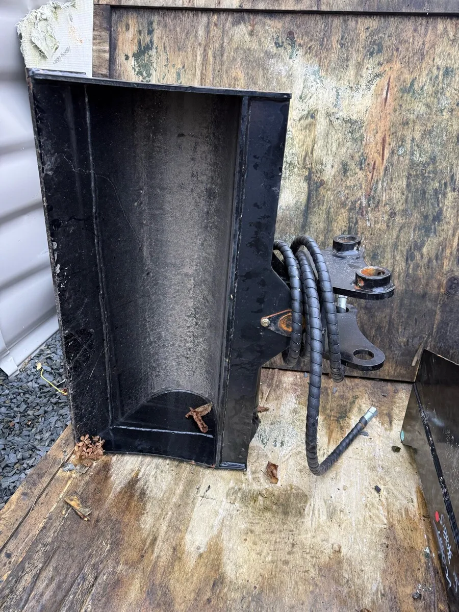 40mm pin 3ton digger bucket - Image 2
