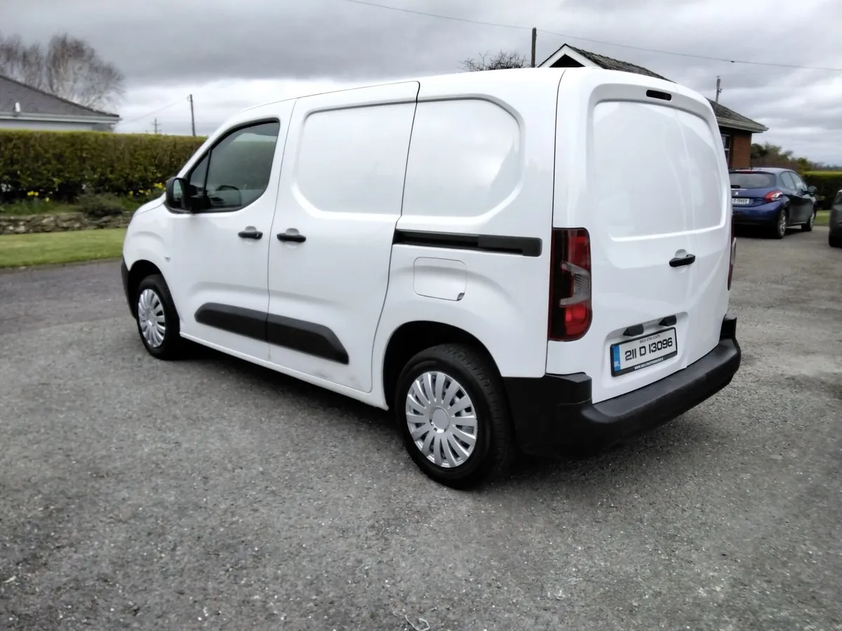 2021 Peugeot Partner New Doe Vat Invoice - Image 4