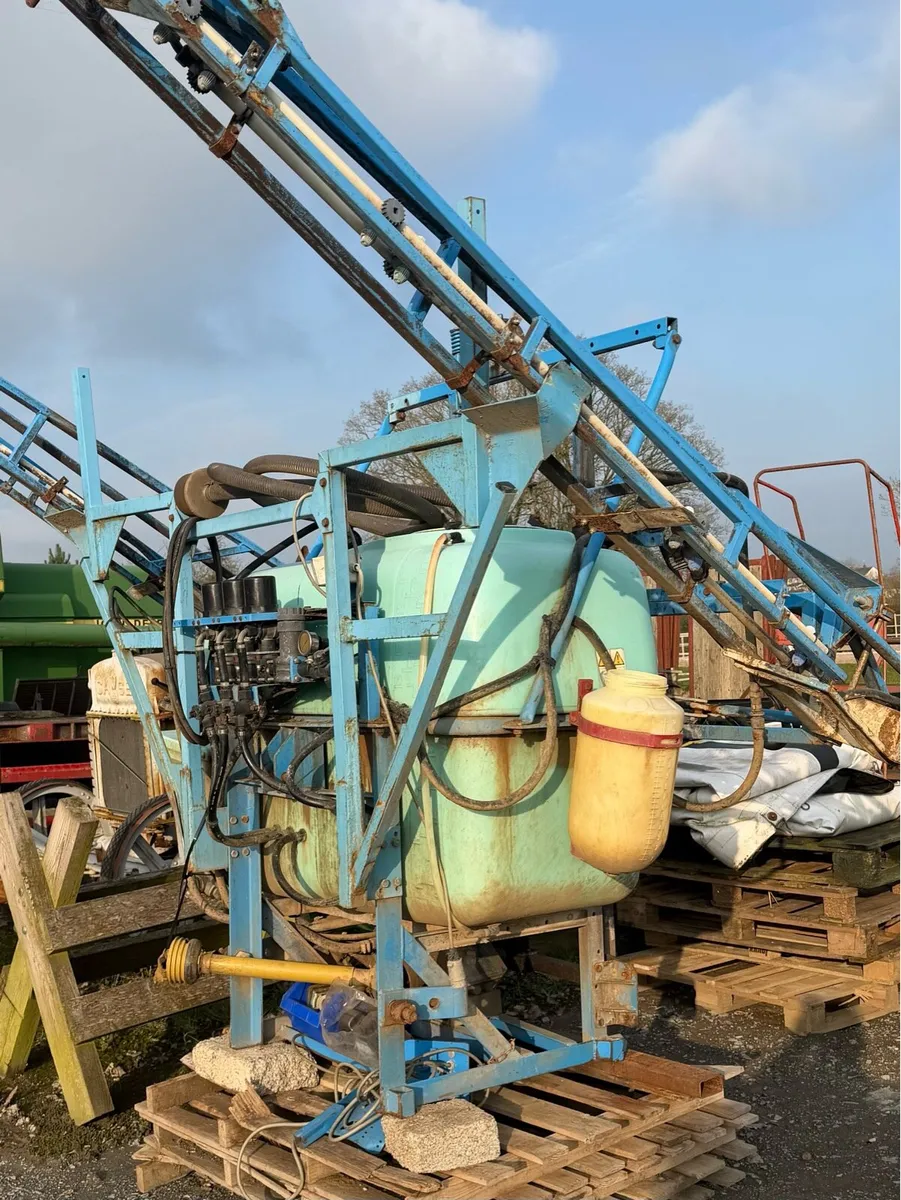 Berthoud 12mtr sprayer