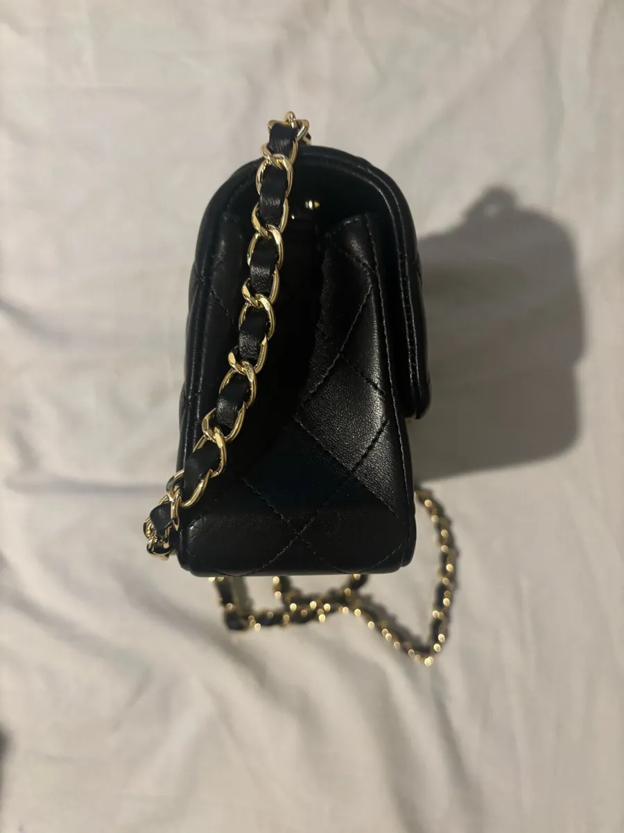 Chanel Mini handbag 1:1 - Image 3