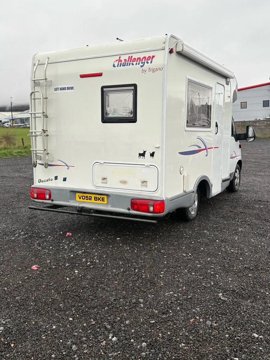 Ni reg  Year 2003  Camper - Image 2