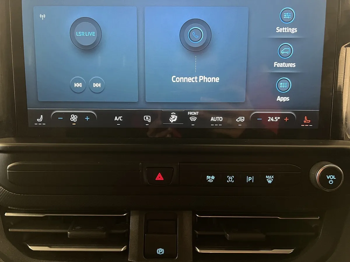 2024 Ford Transit Custom Panel Van - Image 4