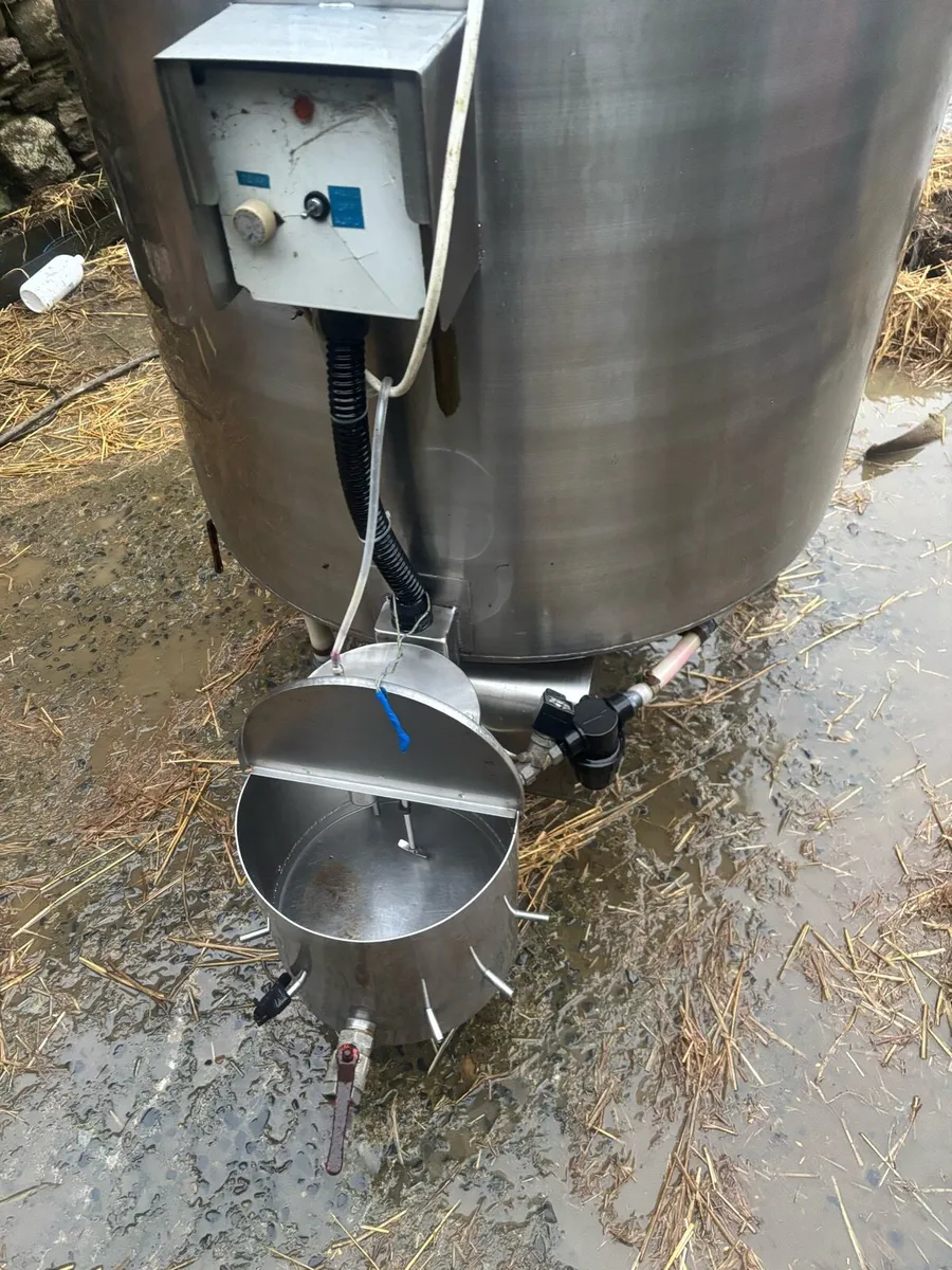 Milk Feeder - Image 1