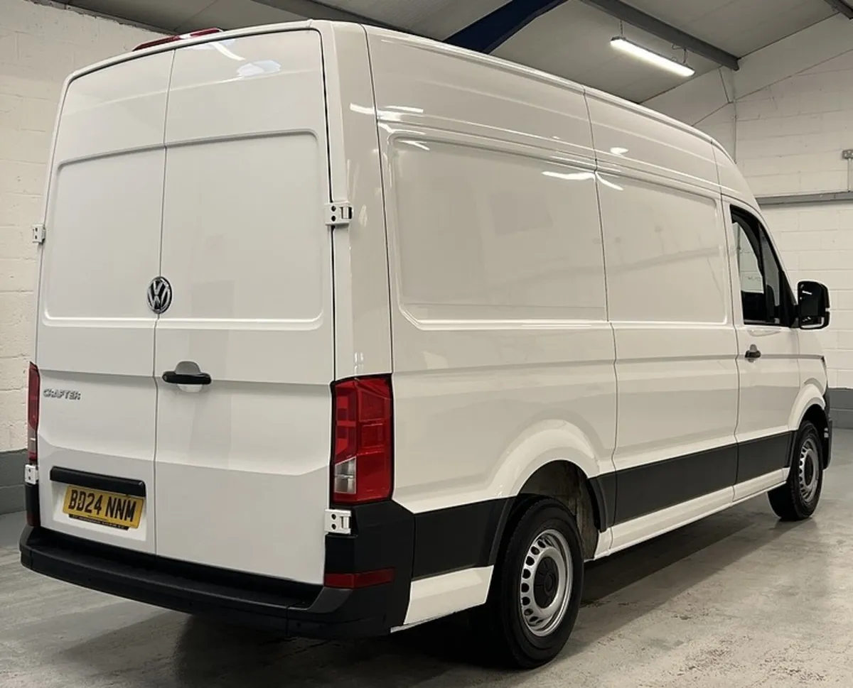 2024 Volkswagen Crafter Panel Van - Image 2