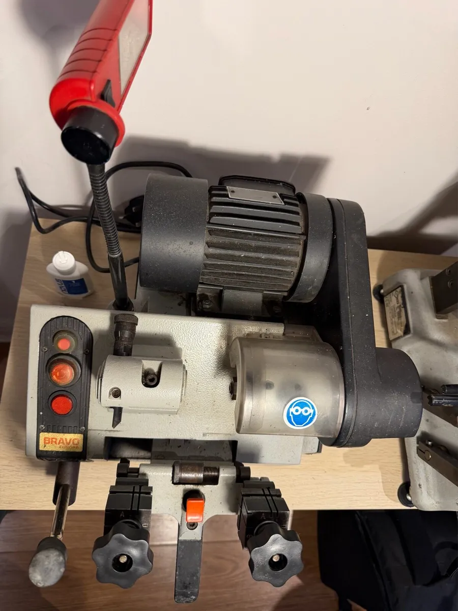 Key Cutting Machines x 2 - Image 3