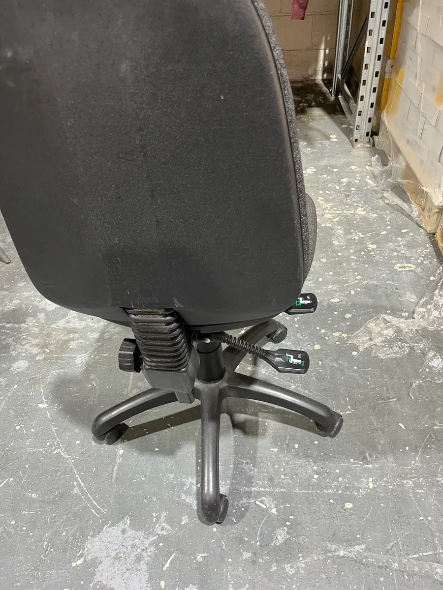 Office chair - Image 3