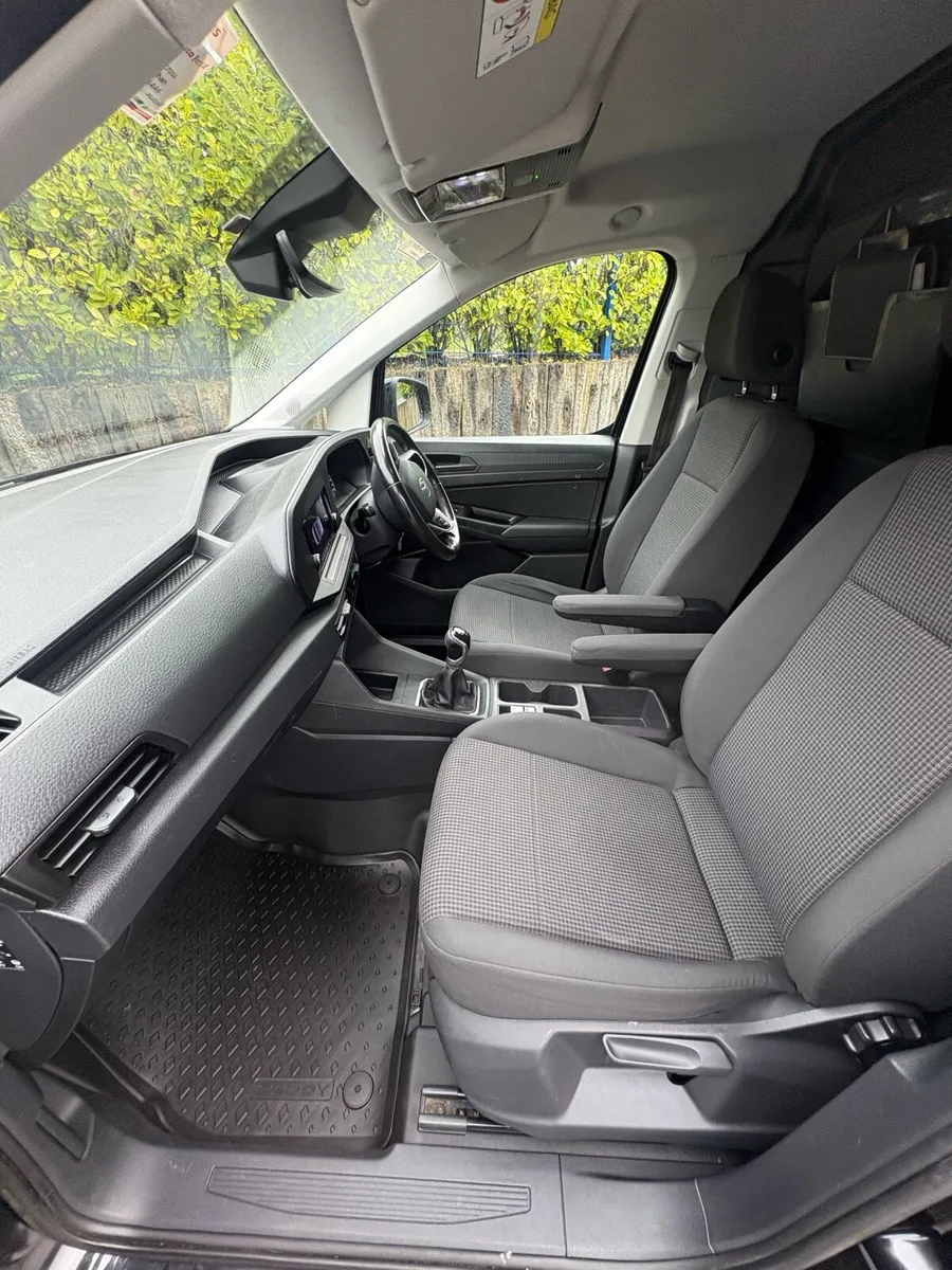 VW CADDY - Image 4