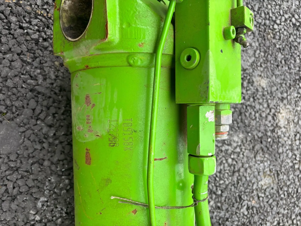 Heavy duty ram - Image 2