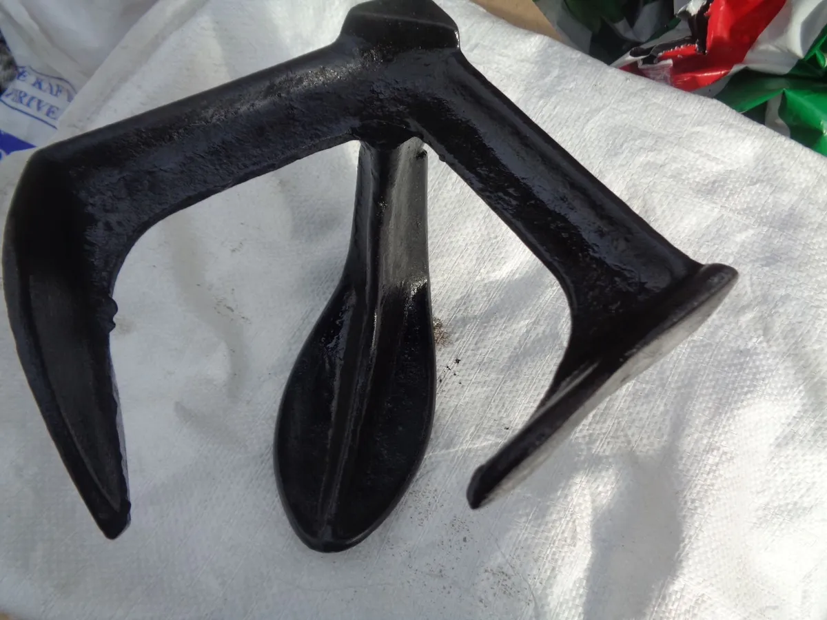 Vintage Cast Iron Shoe Last for Sale - Image 4