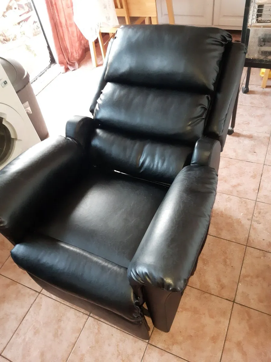 Recliner Leather Seat - Image 3