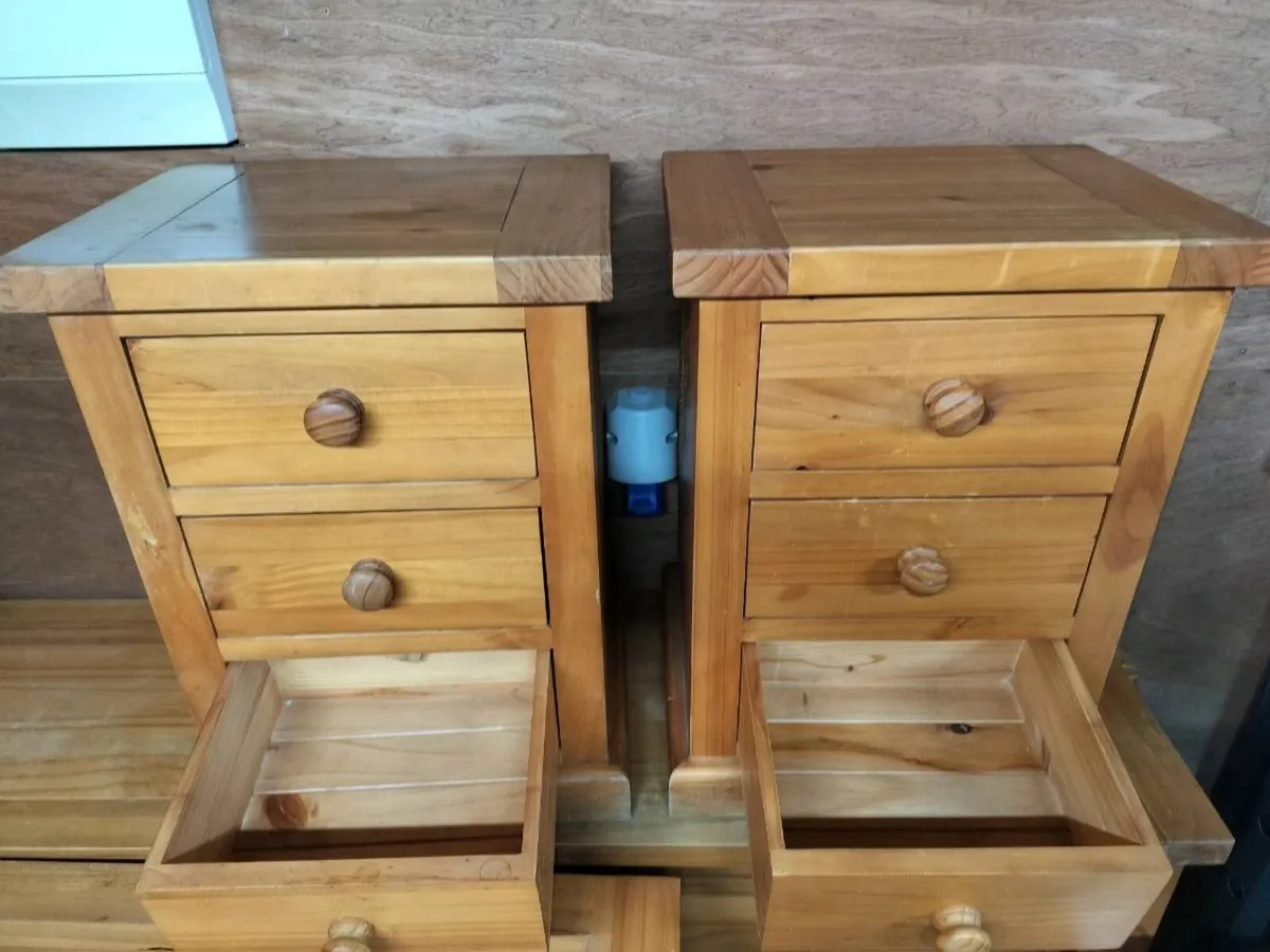 2 bedlockers - Image 4