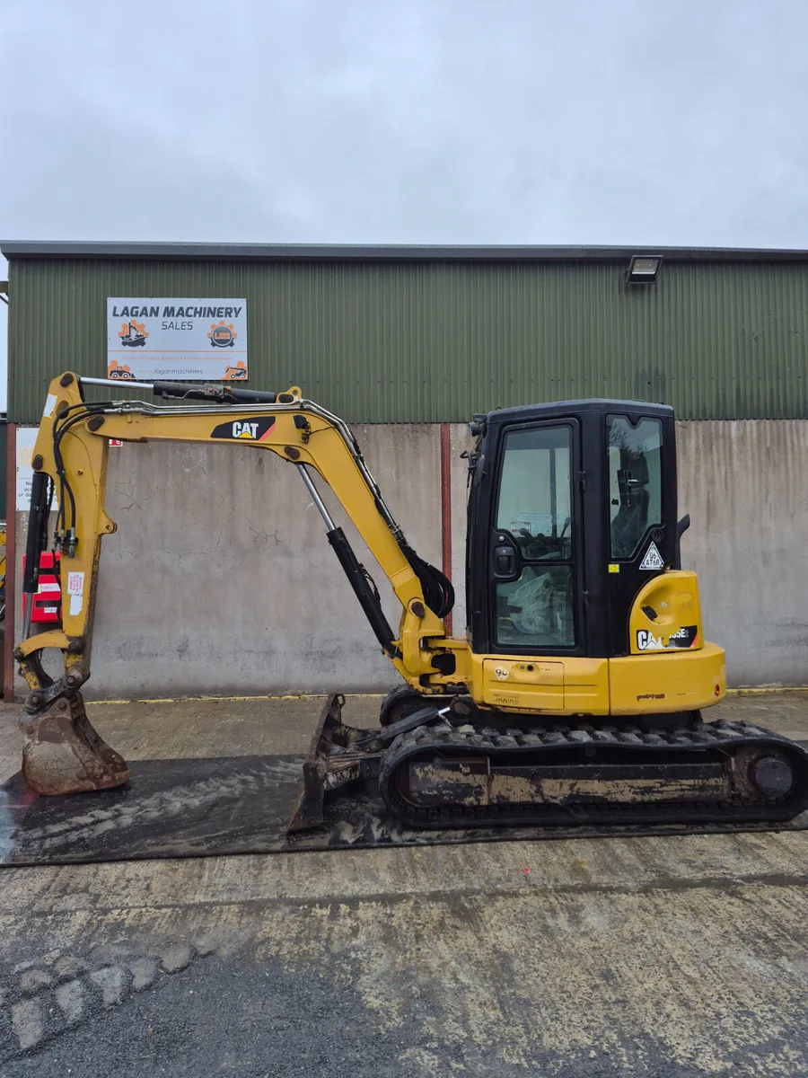 Caterpillar - Image 1