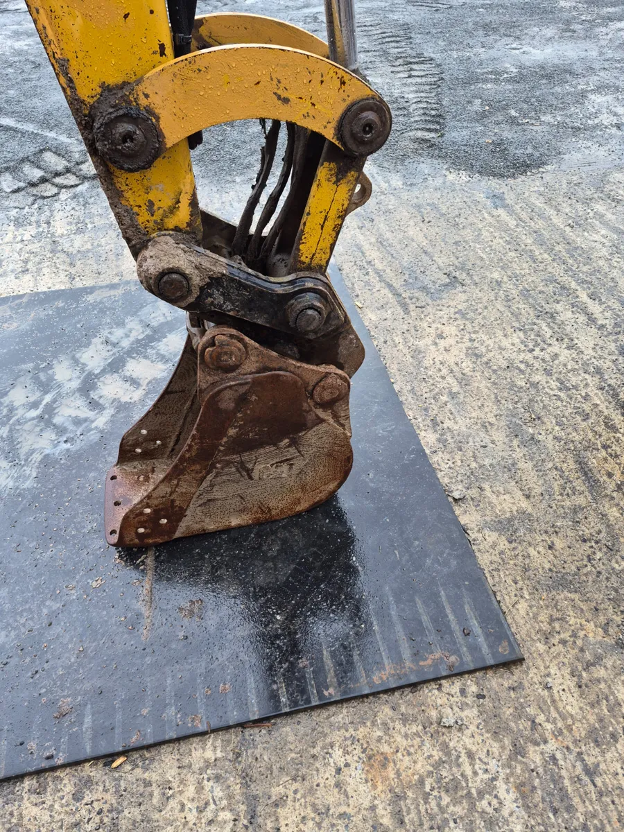 Caterpillar - Image 4