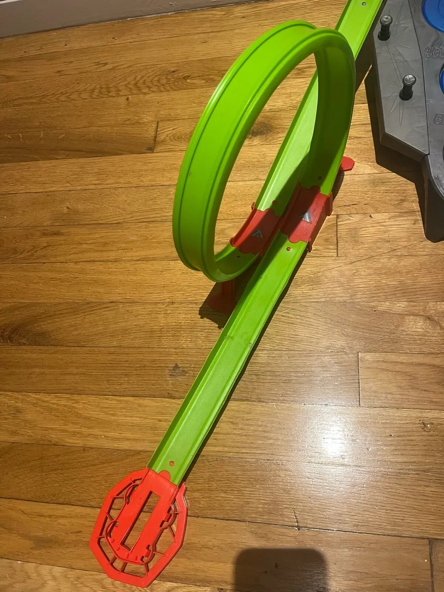 Hot wheels rebound raceway play set - Image 4