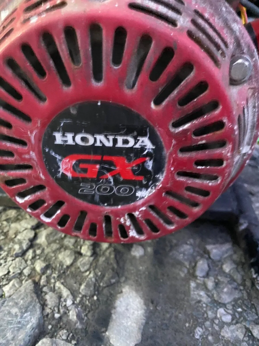 Honda petrol generator - Image 2